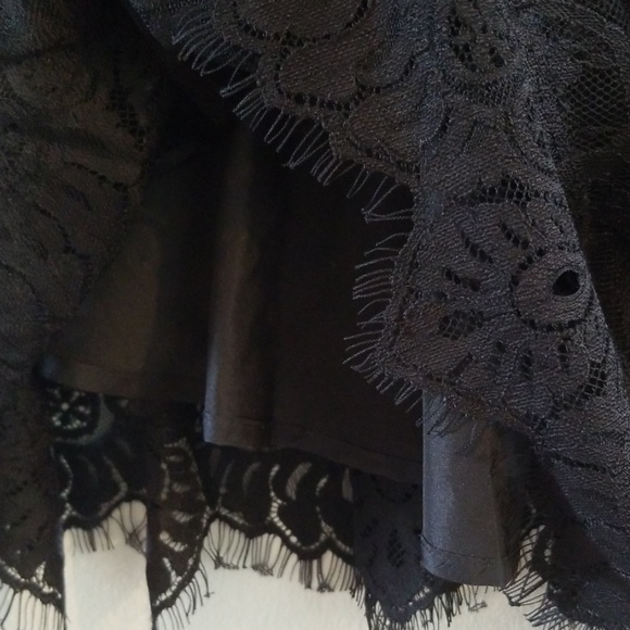 NWT Rhianna Open Back Lace Fit & Flare Cocktail Dr - Picture 6 of 8